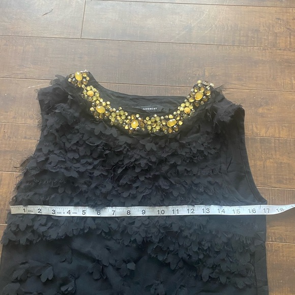 Givenchy Black Silk Textured sleeveless blouse - Picture 9 of 11